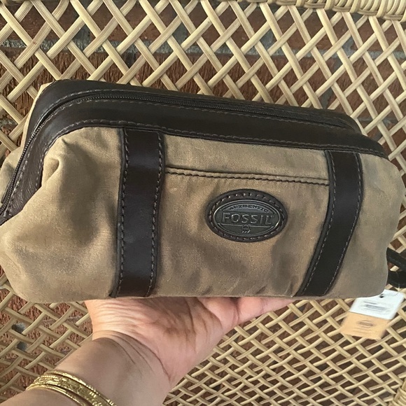 FOSSIL MENS GENTS ESTATE SHAVE FRAMED SHAVE KIT BAG WASHBAG - Picture 1 of 17